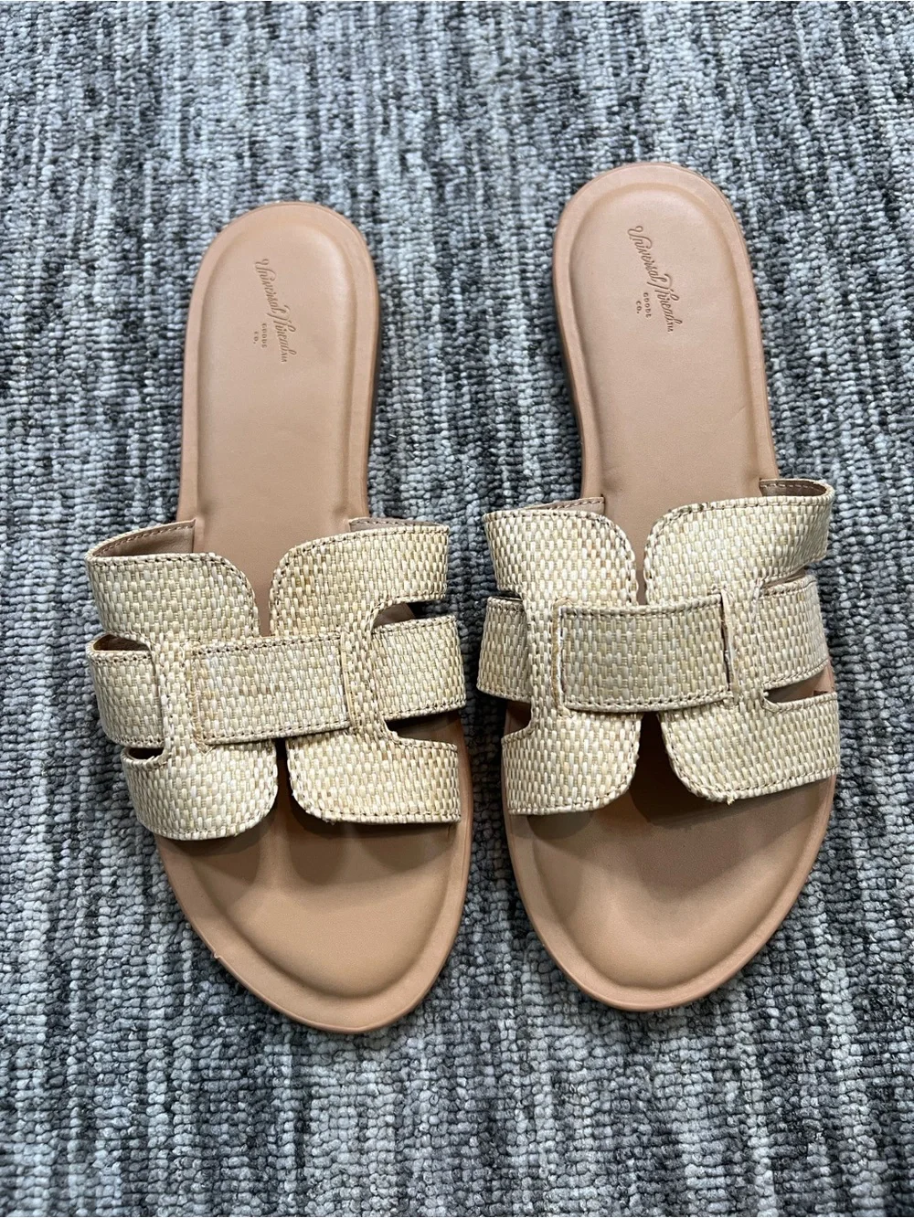 Universal Thread Woven Straw Slide Sandals in Beige Size 9.5